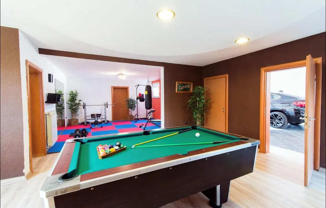 Villa Filip - Private Pool & Gym プーラ